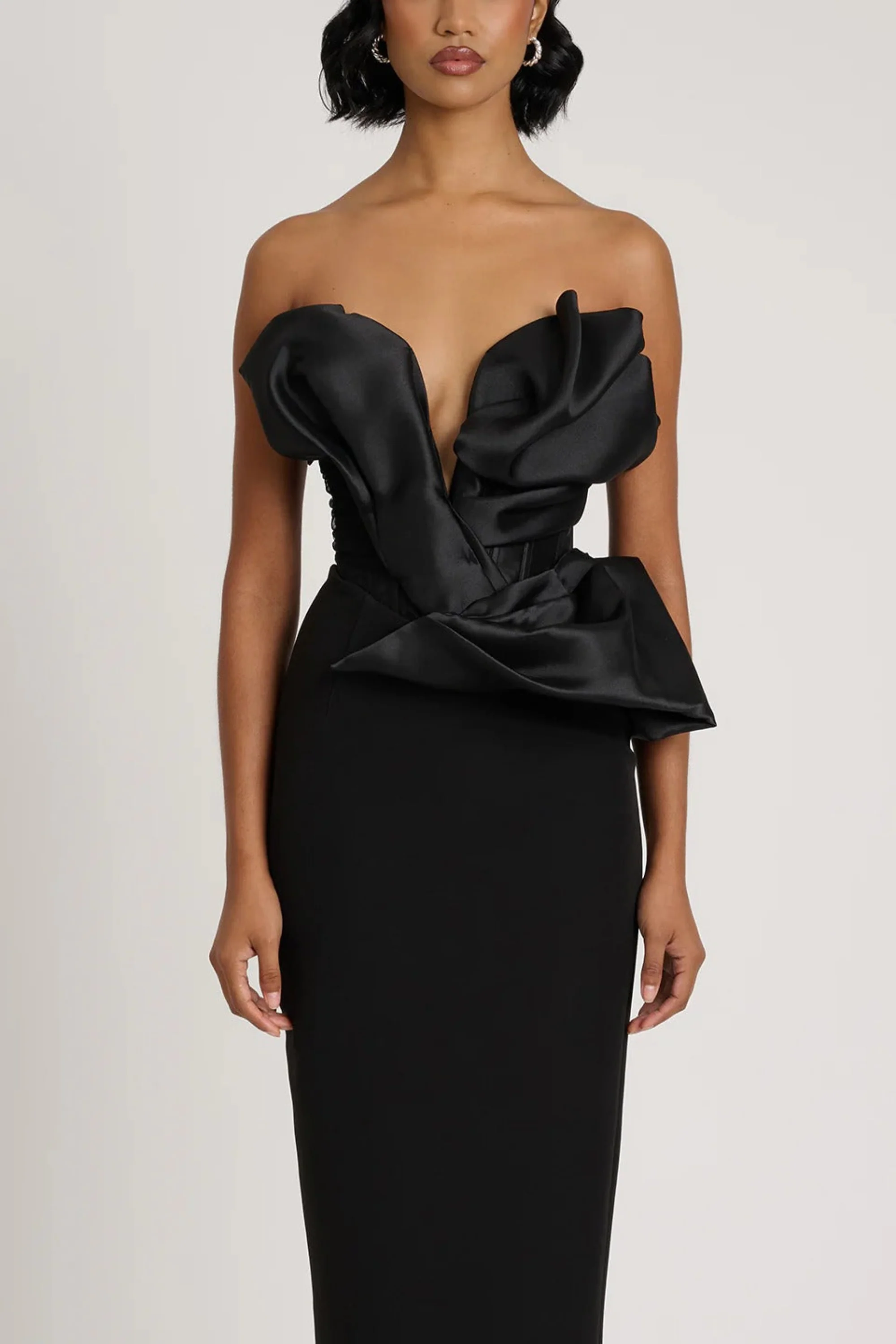 Auri Gown - Black - Image 6