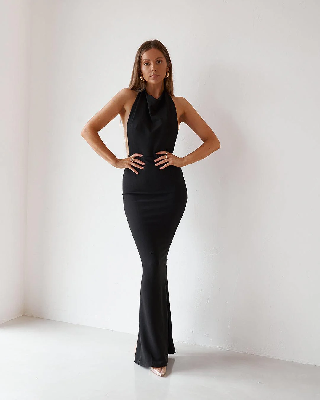Backless Gown - Black - Image 6
