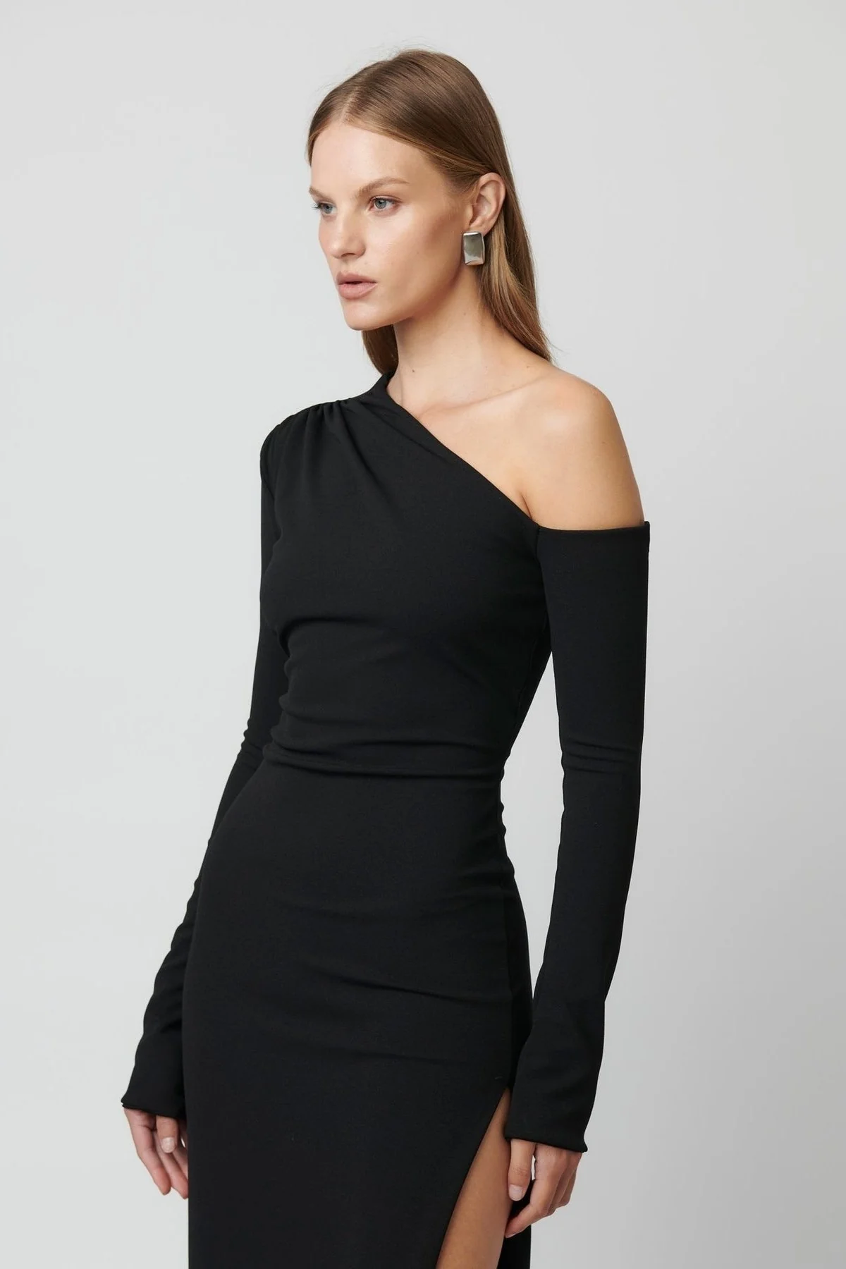 Cayley Gown - Black - Image 4