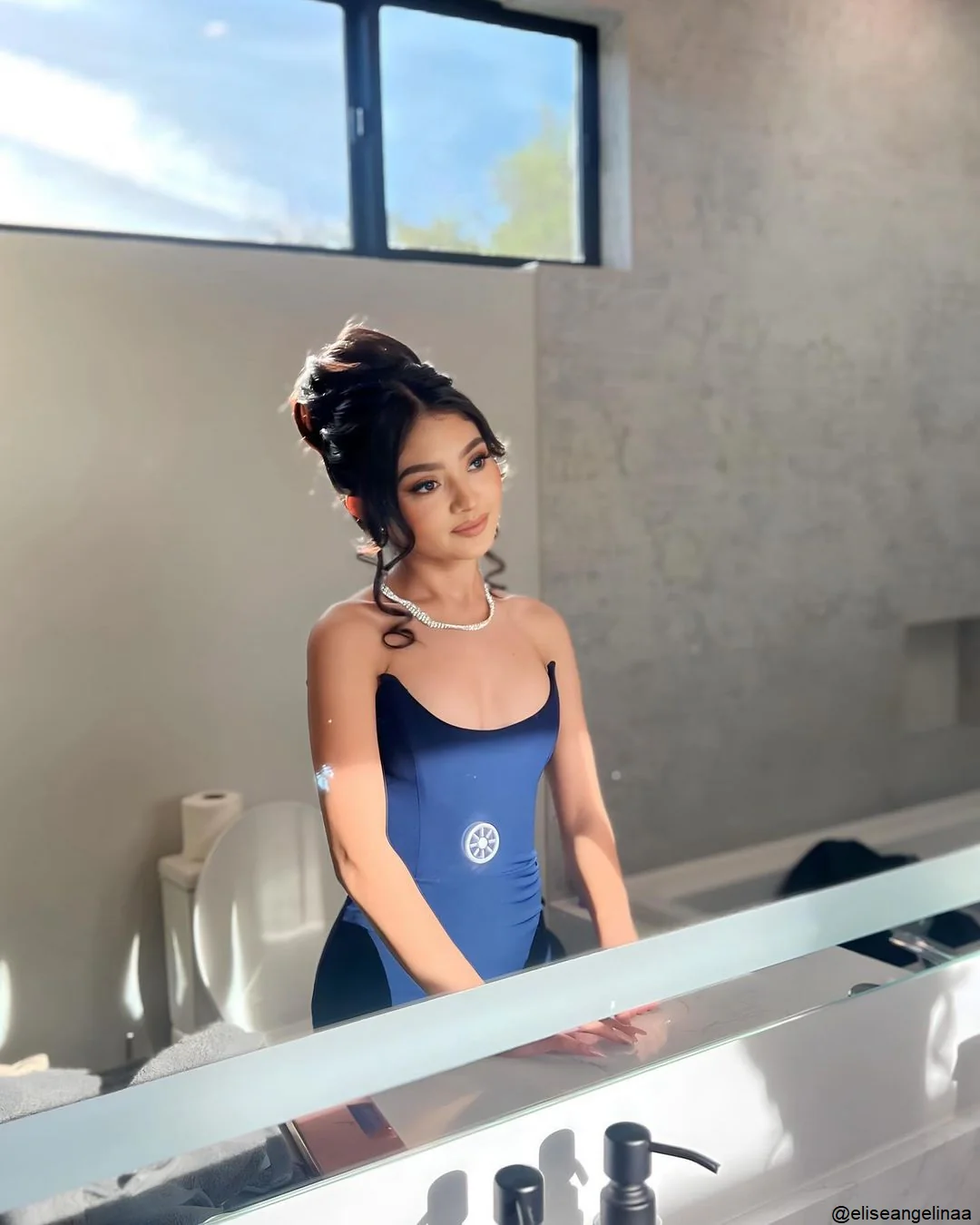 Celine Gown - Navy - Image 3