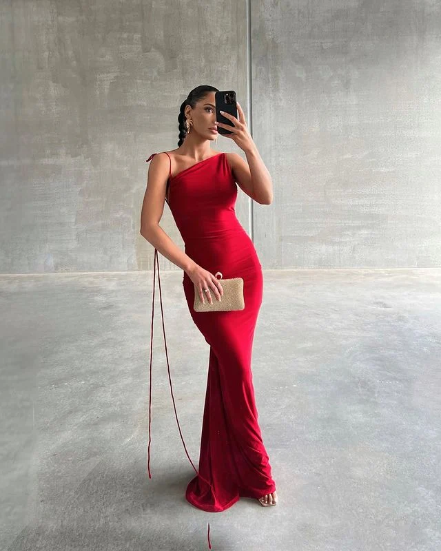Gia Gown - Red - Image 7