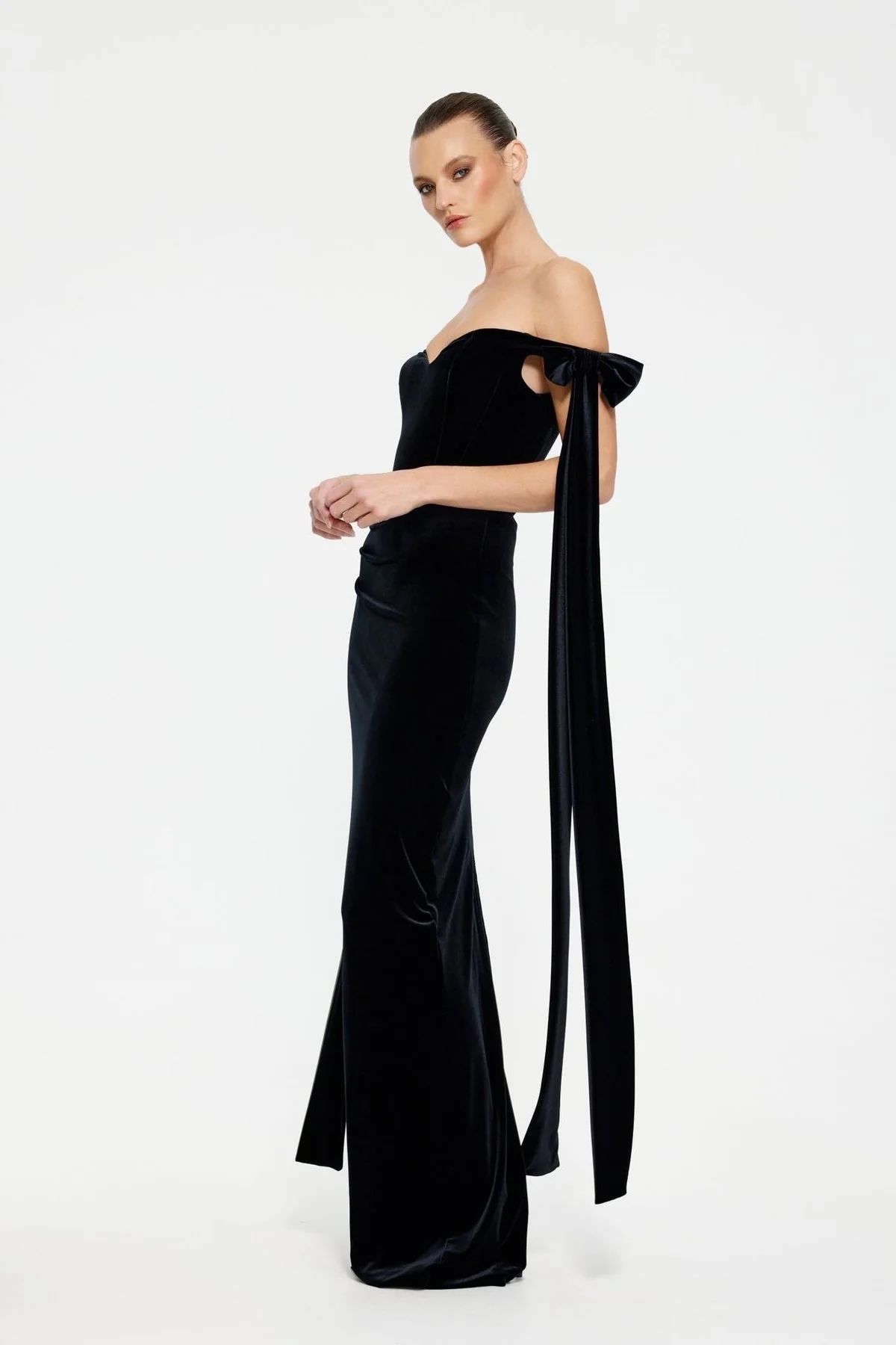 Ginger Gown - Black Velvet - Image 3