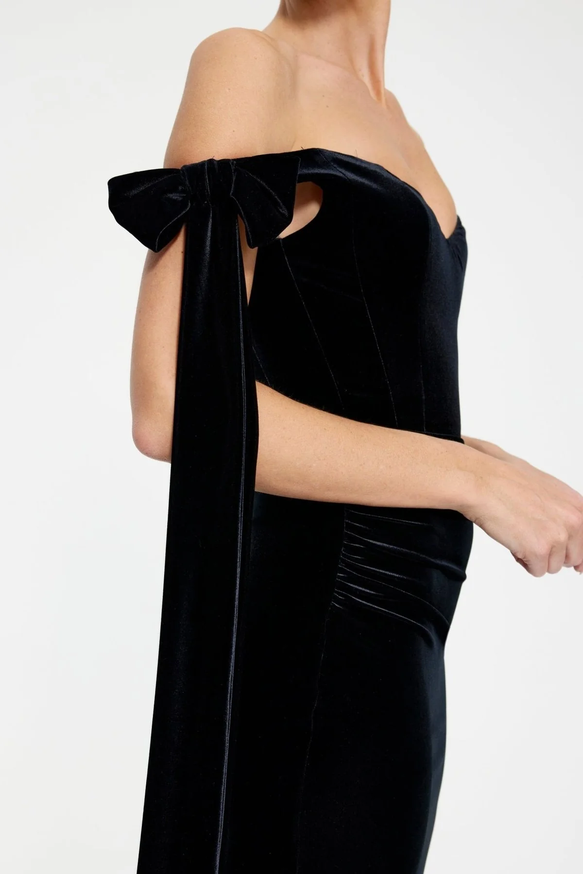 Ginger Gown - Black Velvet - Image 5