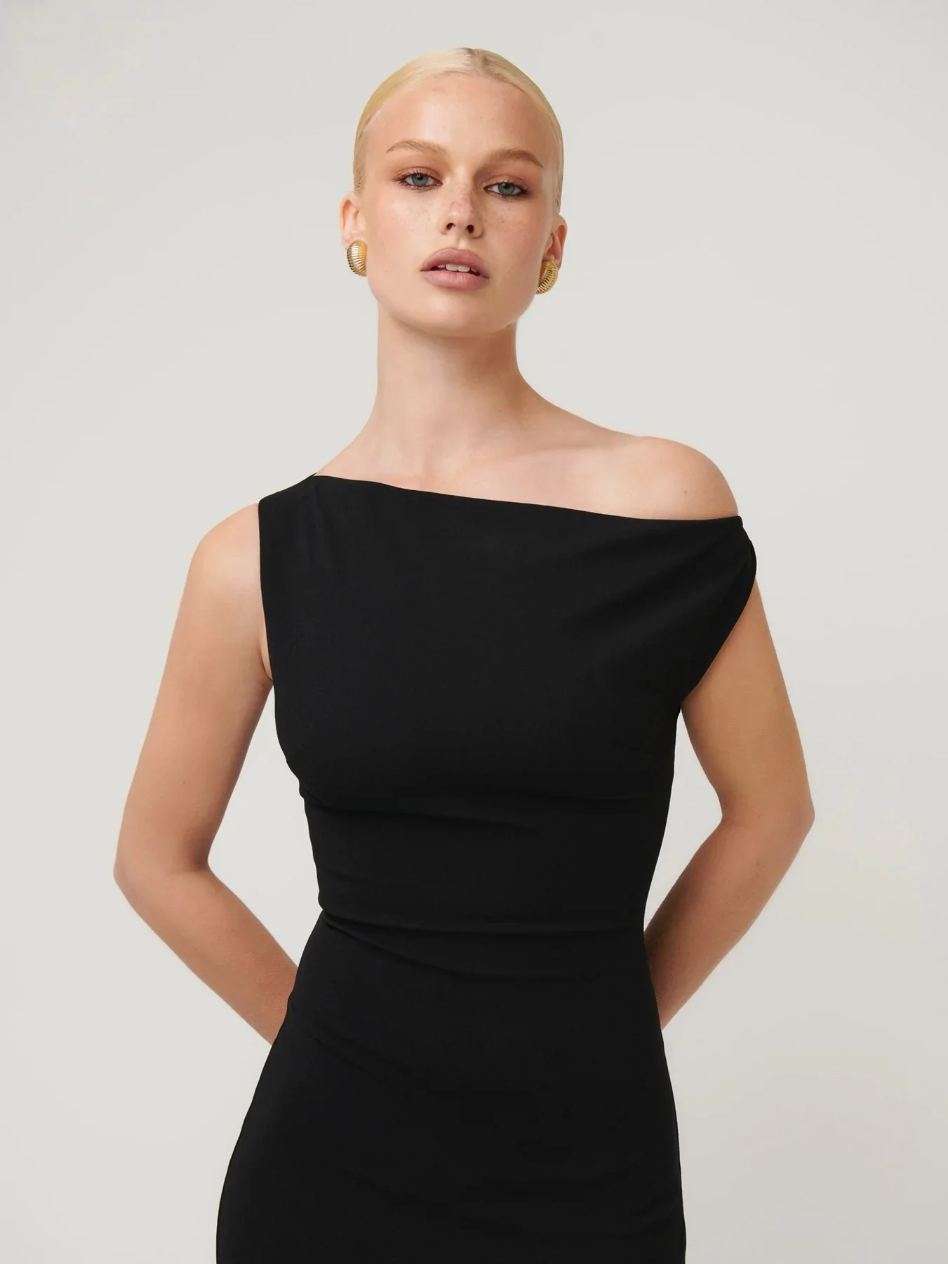 Inaya Gown - Black - Image 3