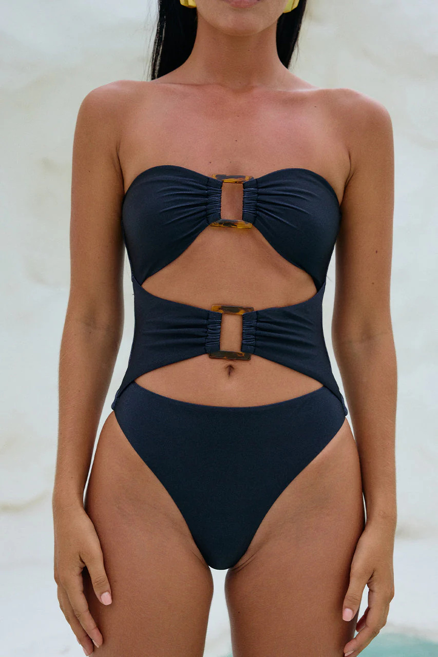 Malakai One Piece - Black - Image 4