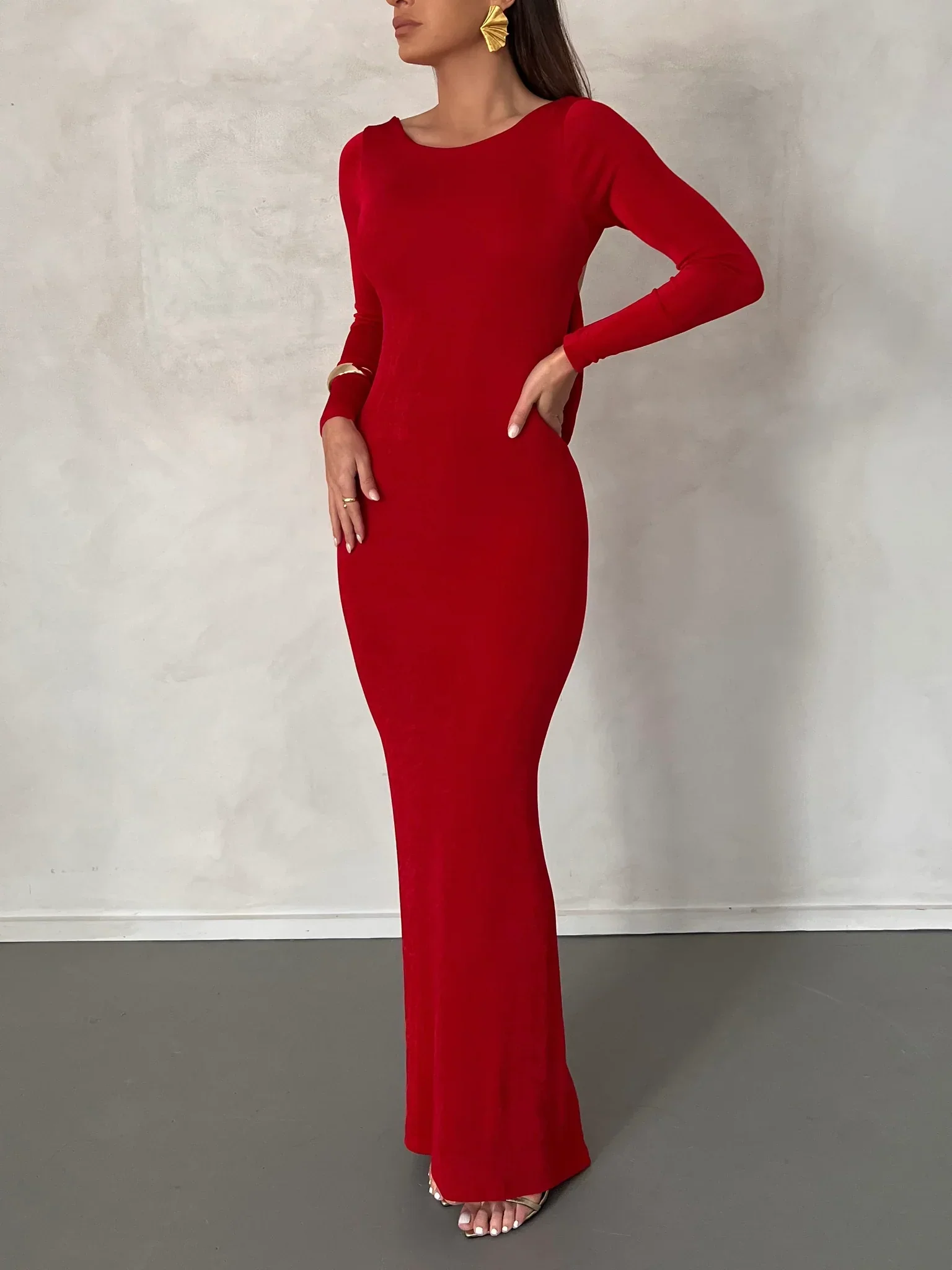 Mia Gown - Deep Red - Image 3