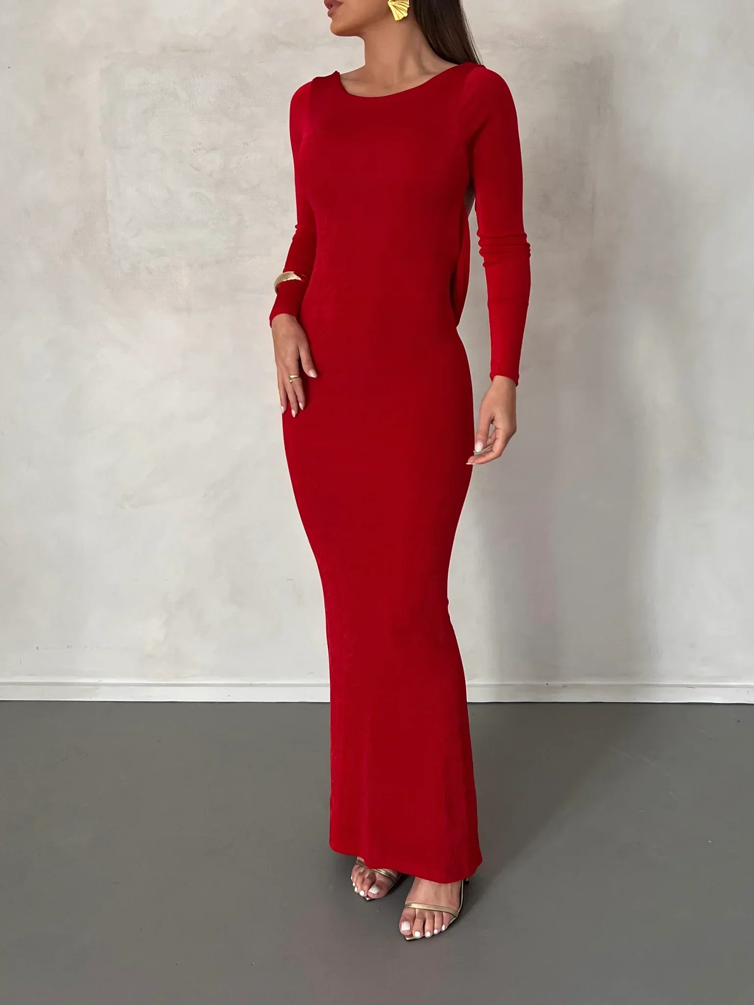 Mia Gown - Deep Red - Image 5