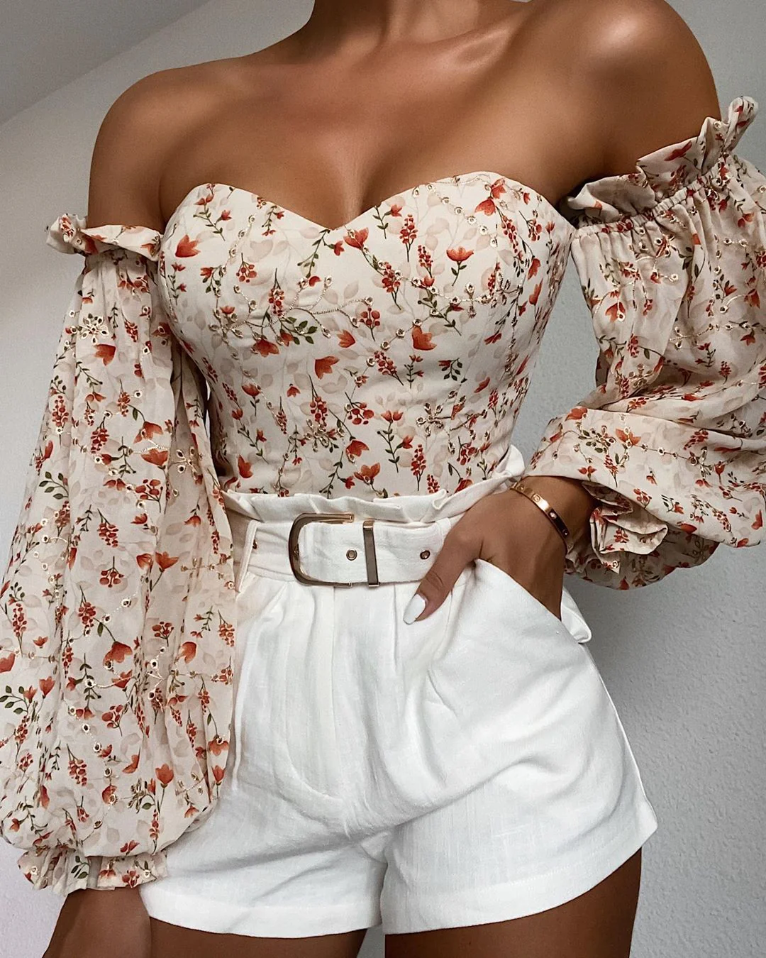 Oriana Bodysuit - Beige Floral - Image 2