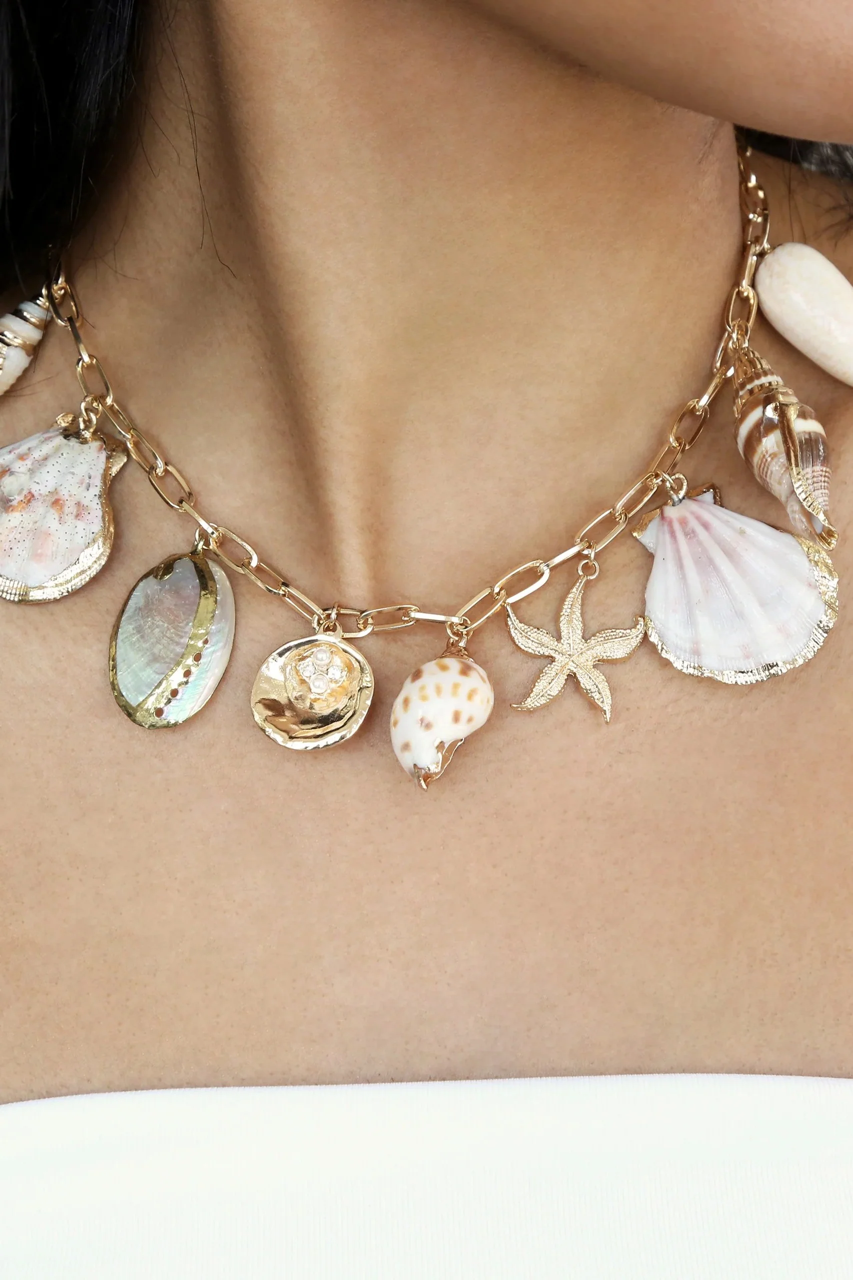 Private Island Assorted Shell Necklace - Image 3