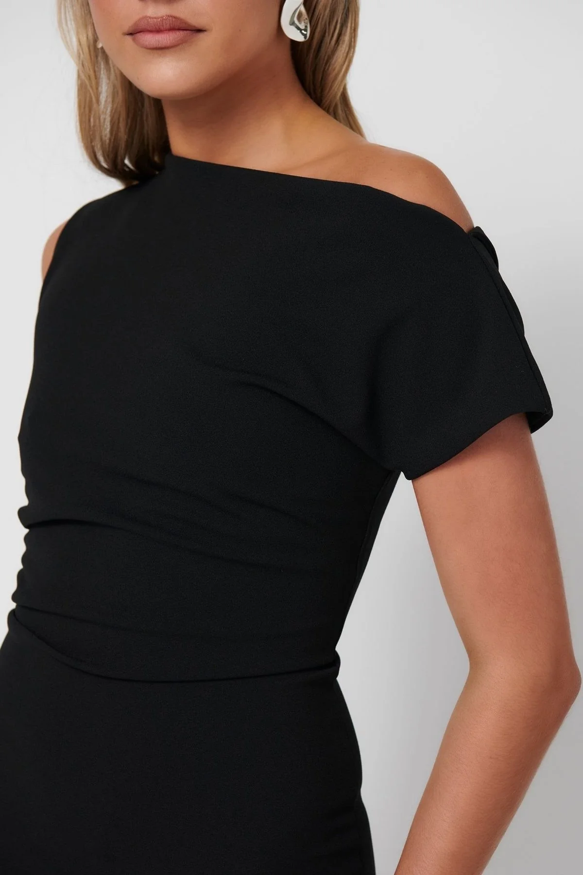 Shenise Dress - Black - Image 3