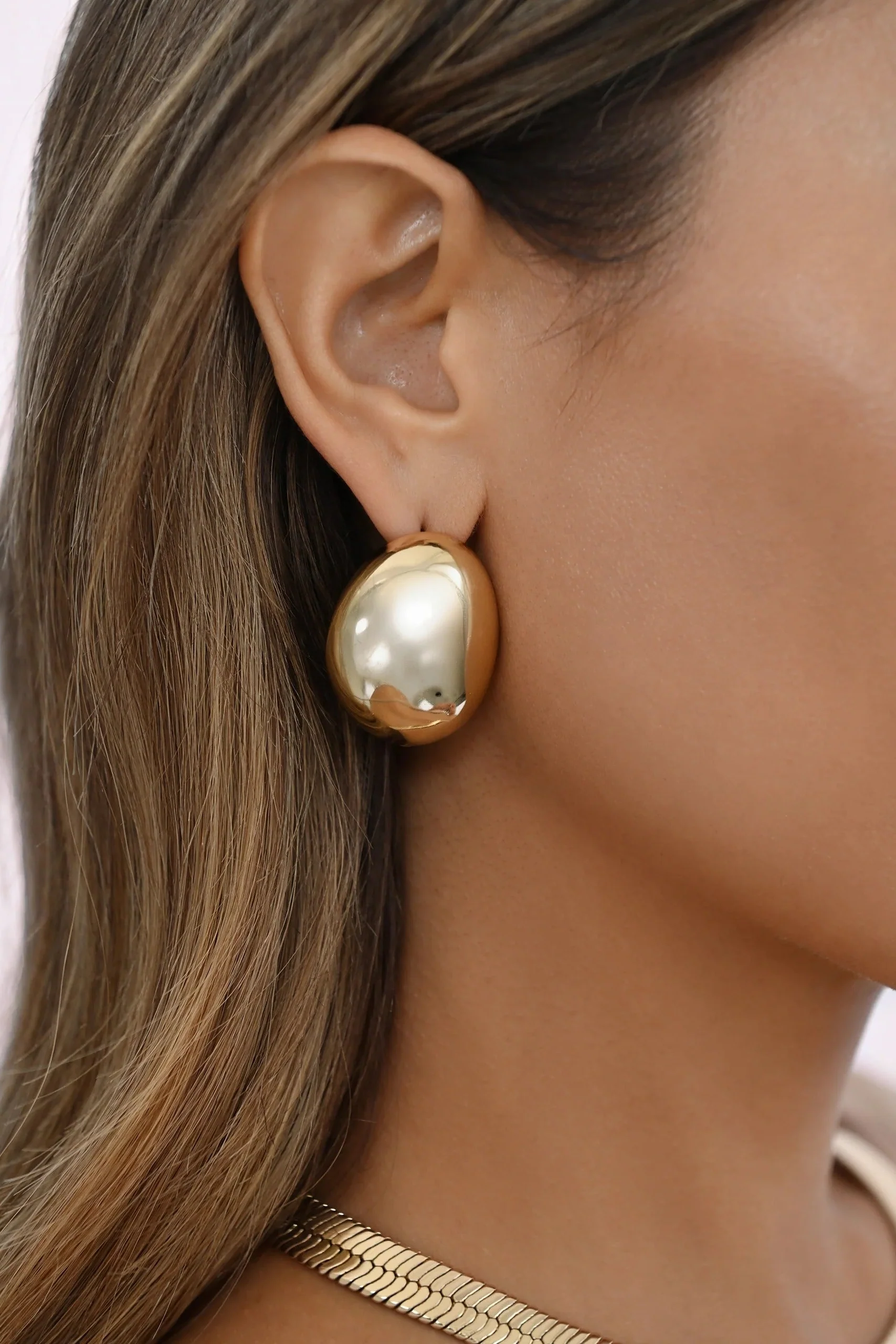 Smooth Pebble Earrings - Gold - Image 3